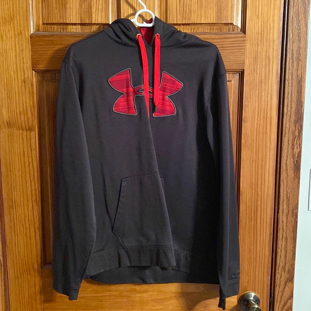 Under Armour Sweatshirt